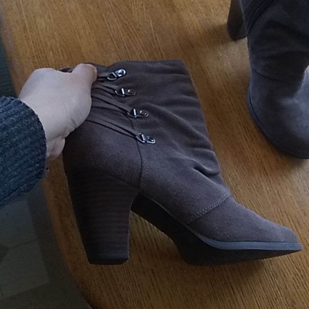 Women boots